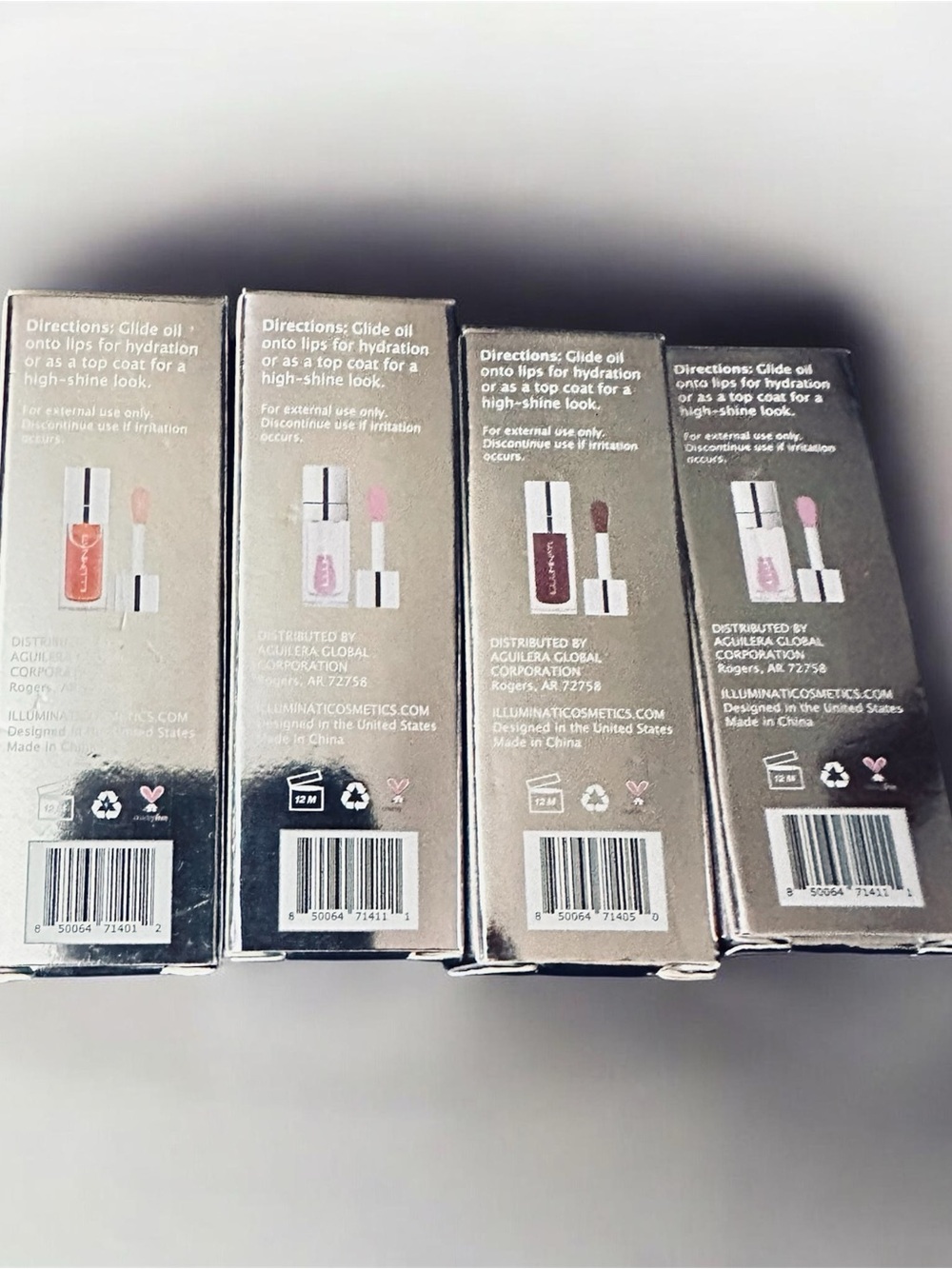 Illuminating Hydrating Lip Oil - bundle of 4 - Picture 4 of 4